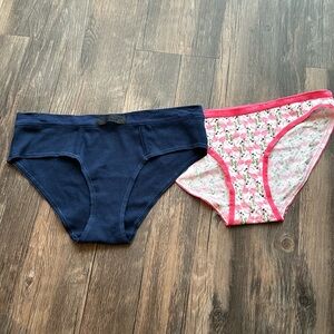 NWOT Victoria Secrte panties size small
